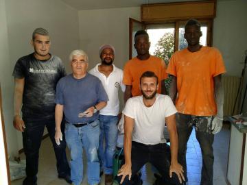 A CasaMia: housing sociale e integrazione a 360°. Appartamento pronto grazie anche al lavoro di tre giovani immigrati